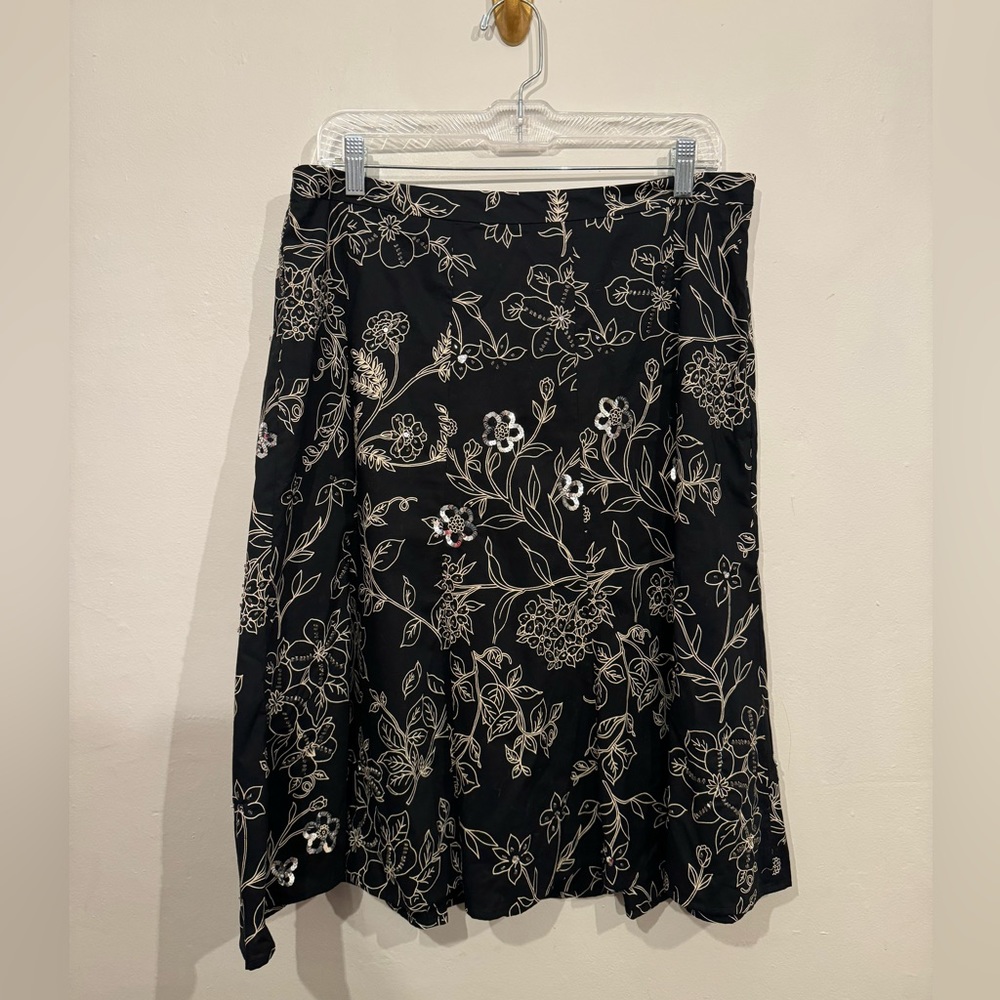 And Taylor Loft knee length floral sequin detail skirt
